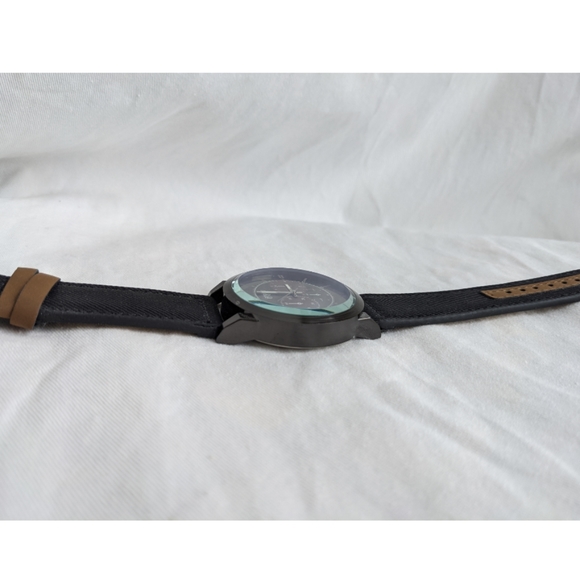 CCQ Watch - Picture 5 of 7